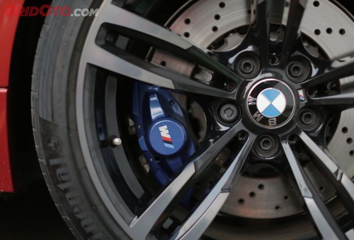 Rem sangat pakem dengan catatan 100-0 km/jam dalam jarak 34,2 meter