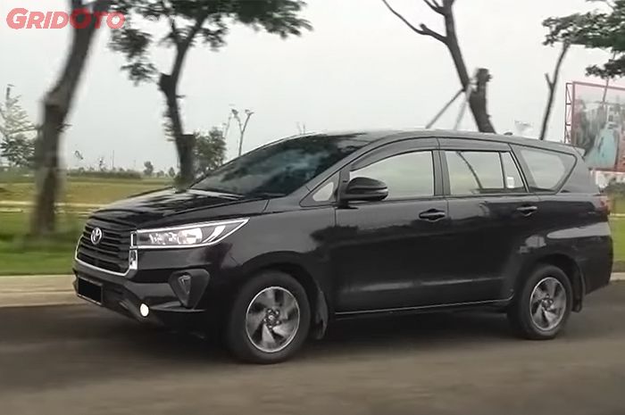 Ilustrasi Toyota Innova Reborn Bekas 