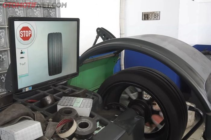 Alasan ban mobil baru harus melalui proses Balancing dahulu.