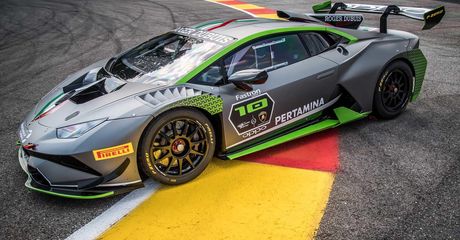 Berapa Biaya untuk Ikut Balap Lamborghini Blancpain Super Trofeo?