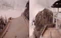 Tujuh Kendaraan Teronggok di Pinggir Jalan, Imbas Ambruknya Jembatan Gladak Perak Diterjang Erupsi Semeru, Nasib Pemilik Masih Misterius