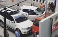 Pajero Sport dan Datsun GO 'Korengan', Angkot Tanpa Rem Seruduk Depan