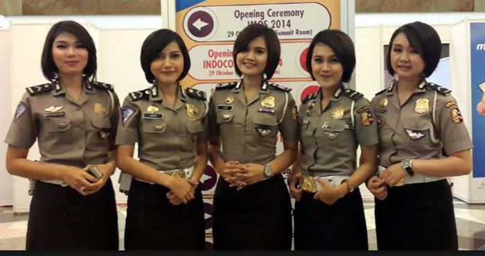 Polwan dilarang berdandan berlebihan