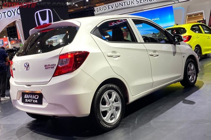Spesifikasi mesin dan konsumsi BBM Honda Brio tahun 2026.
