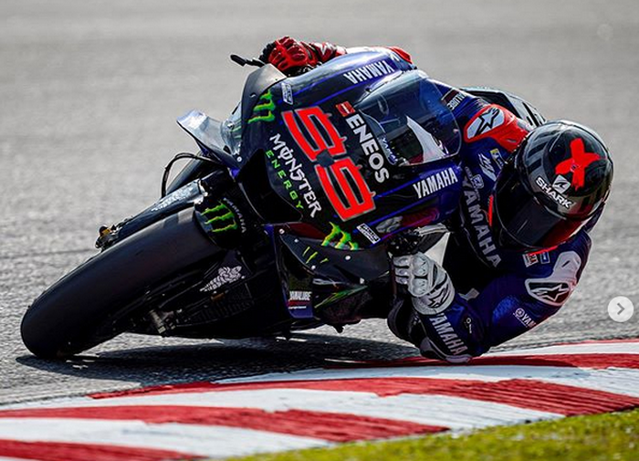 Saat shakedown test dan tes pramusim MotoGP di Sepang, Jorge Lorenzo bilang Yamaha M1 masih enak dikendarainya