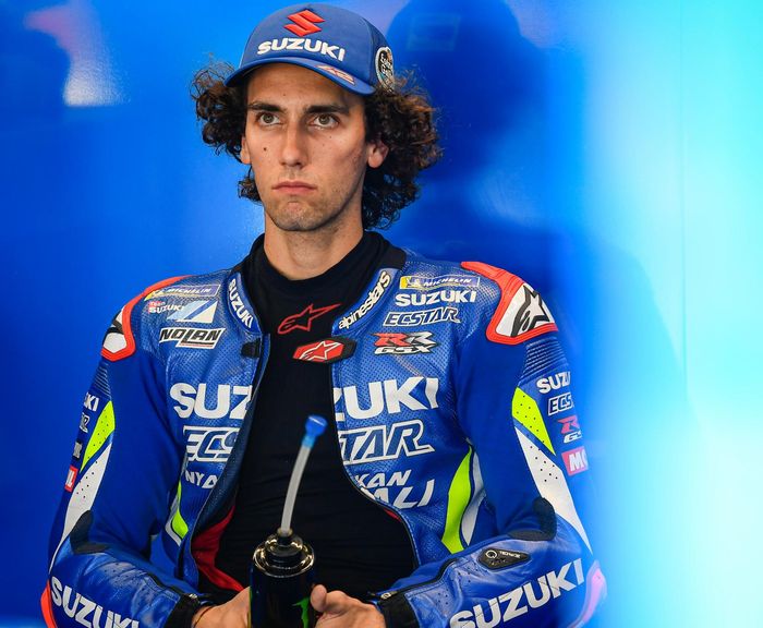 Pembalap Suzuki Ecstar, Alex Rins tak mampu menyembunyikan rasa kecewanya lantaran gagal finis di MotoGP San Marino 2019