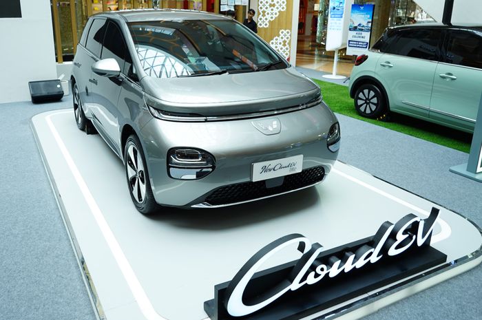 Wuling Cloud EV disuntik promo menarik di bulan Ramadan dengan banyak gratisnya