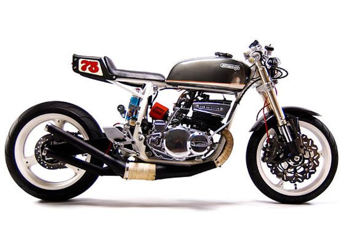 Kawasaki GT550 custom cafe racer dari MotoHangar