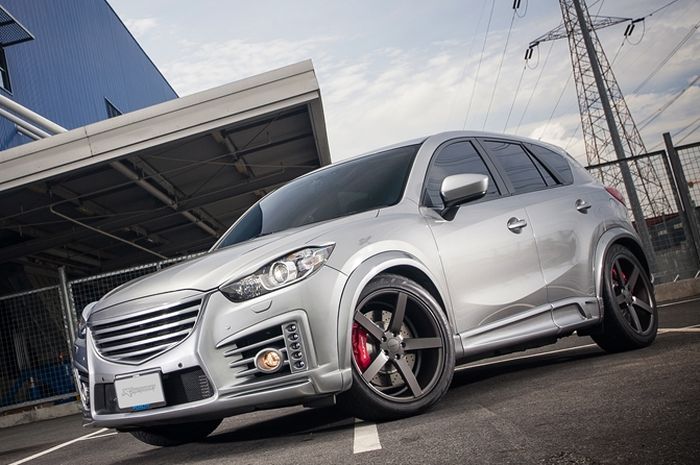 Modifikasi Mazda CX-5 lama kembali tampil fresh berdandan sporty look