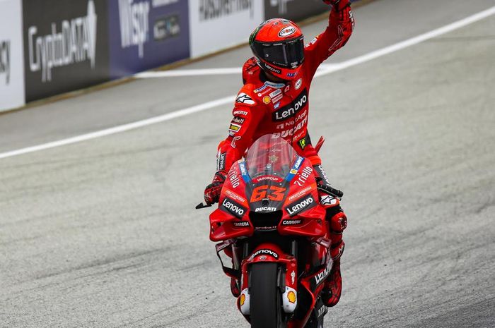 Berhasil cetak tiga kemenangan beruntun di balapan MotoGP Austria 2022, Francesco Bagnaia menyamai raihan Casey Stoner di musim 2008
