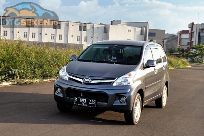 Spesifikasi dan kisaran harga Daihatsu Xenia 1.0 tahun 2013 seken