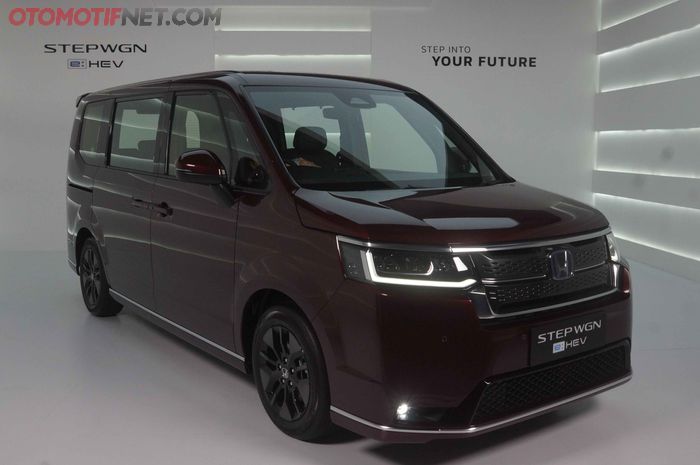 Kisaran harga Honda StepWGN e:HEV tahun 2026.