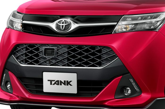 Toyota Tank dari depan