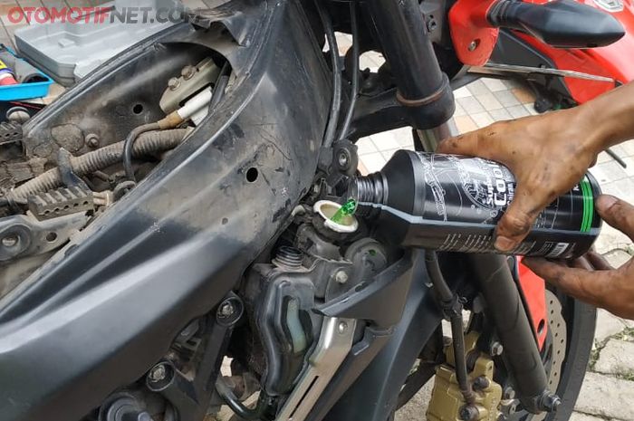 Konsultasi OTOMOTIF Kapan  Sebaiknya Ganti  Coolant di 