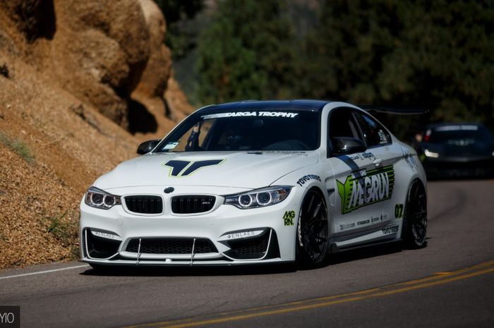 Modifikasi BMW M4 tampil agresif sarat nuansa balap dari Amerika Serikat