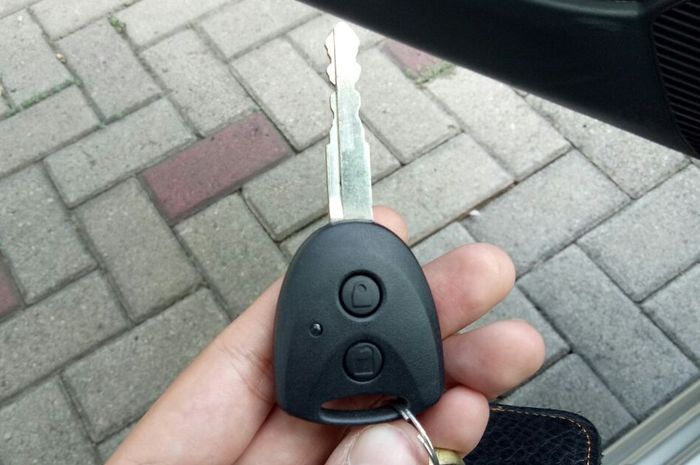 Remote kunci Toyota Calya