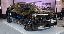KIA Carnival Premiere 11 Seater Tahun 2026: Sekarang Dibanderol Segini