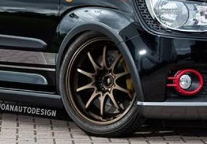 Modifikasi digital Suzuki Ignis bergaya ceper