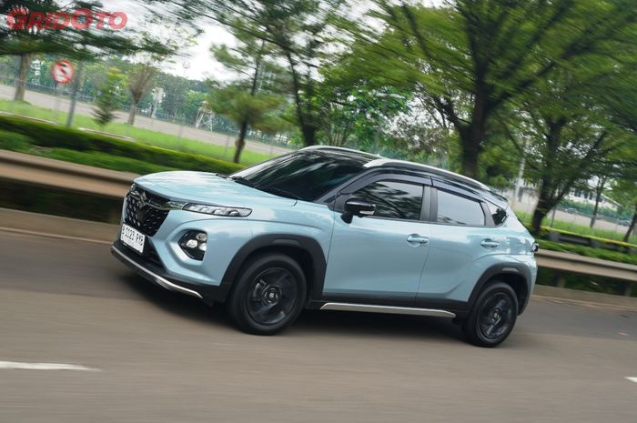 Suzuki Fronx SGX AT yang ikut dalam Barisan Sang Penguasa, seberapa asyik untuk harian?