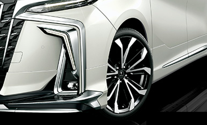 Toyota Alphard pakai body kit Modellista