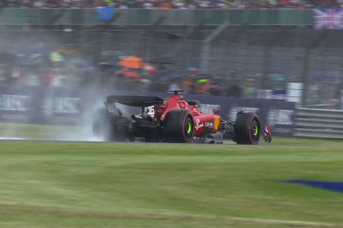 Charles Leclerc memimpin sesi basah FP3 F1 Inggris 2023