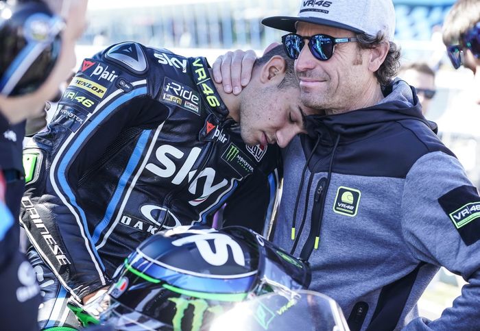 Idalio Gavira (kanan) saat bersama salah satu murid Valentino Rossi, Dannis Foggia