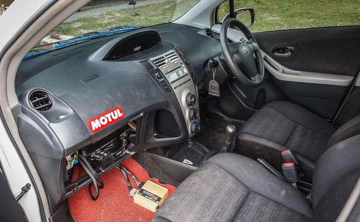 Sisakan Jok Baris Depan, Toyota Yaris Bakpao Siap Ngebut, Mesin Gahar