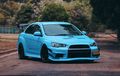 Modifikasi Mitsubishi Evo X Street Racing Segar Dengan Kelir Biru Muda