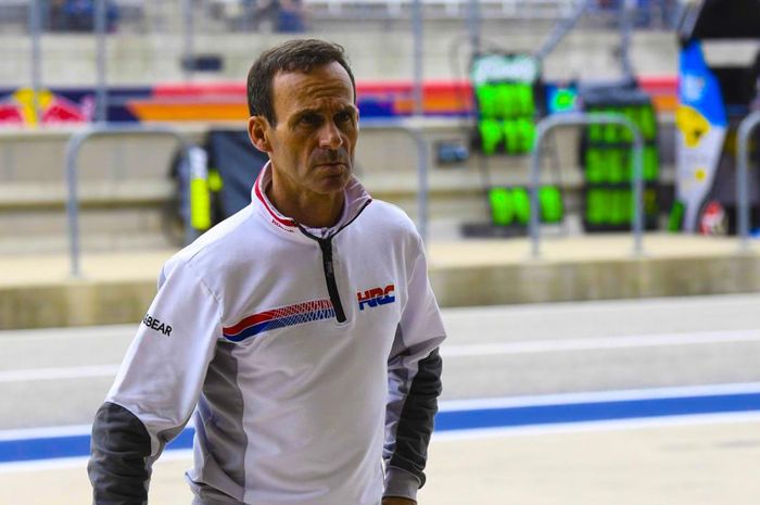 Bos tim Repsol Honda, Alberto Puig belum bisa beritahu kapan Marc Marquez balapan. 