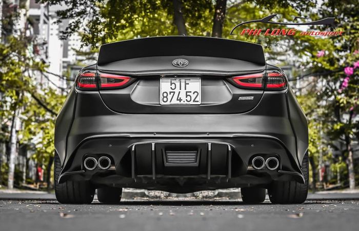 Tampilan belakang modifikasi Mazda6 dibikin lebih sangar