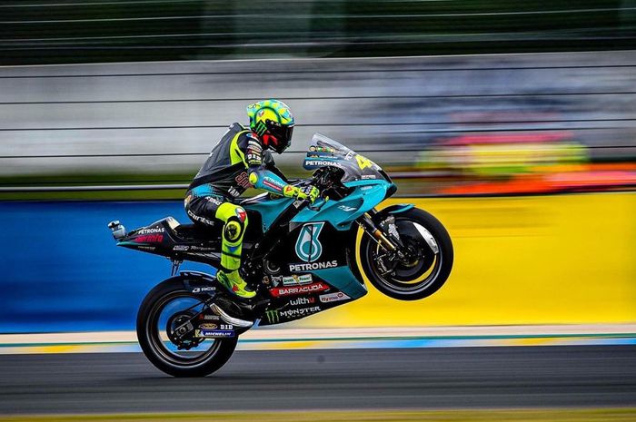 Pembalap  tim Petronas Yamaha SRT, Valentino Rossi di Le Mans, MotoGP Prancis 2021.