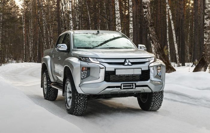 Modifikasi Mitsubishi Triton hasil garapan Arctic Trucks