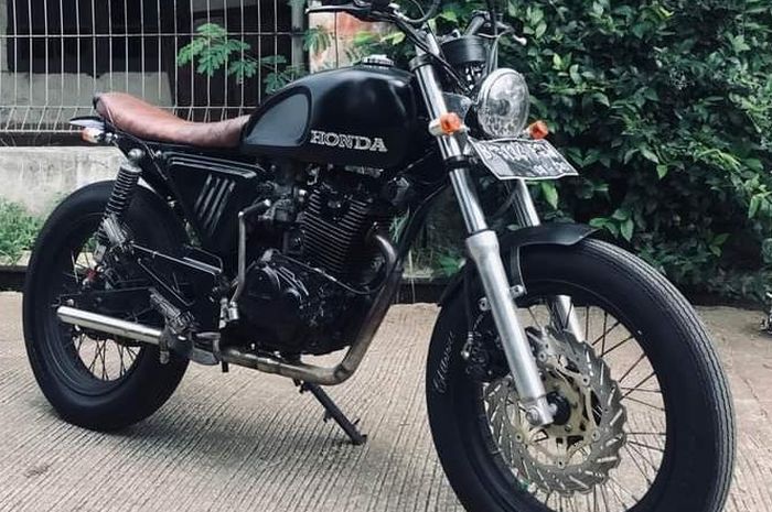 Honda Tiger pasang bodi custom ala scrambler garang