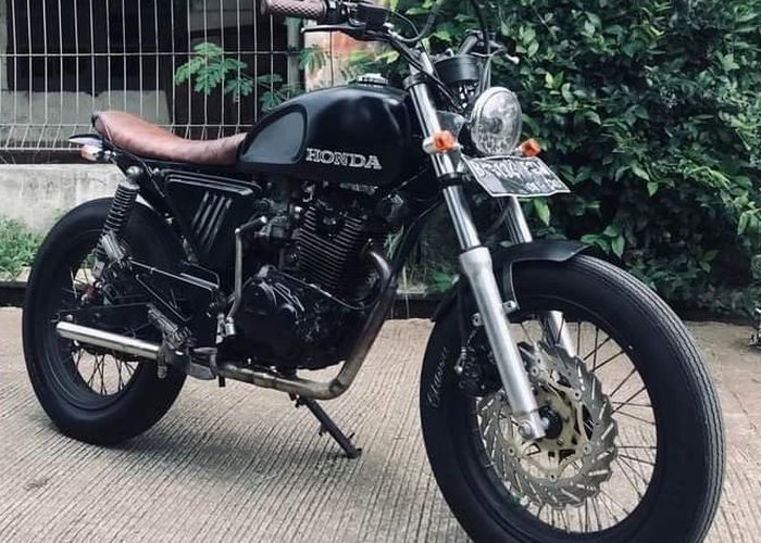 Menolak Tua Scrambler Gahar Ini Basisnya Dari Honda Tiger Lawas GridOto