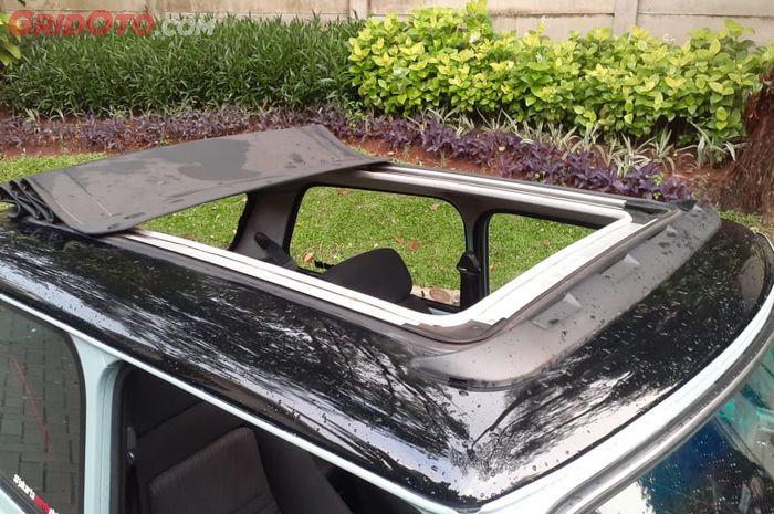 Atap Morris MINI MK3 bolong terpasang ragtop Webasto