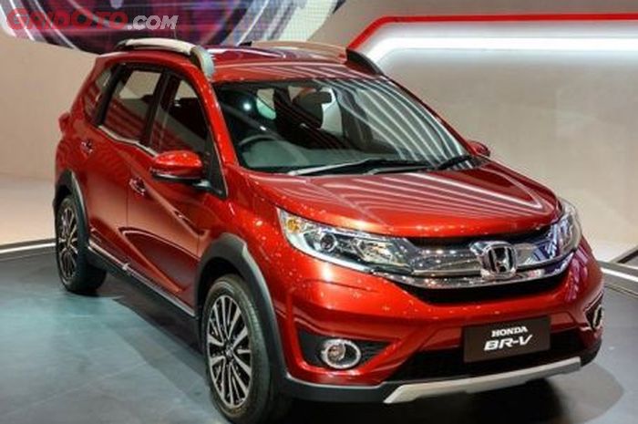 Ilustrasi Honda BR-V di dealer