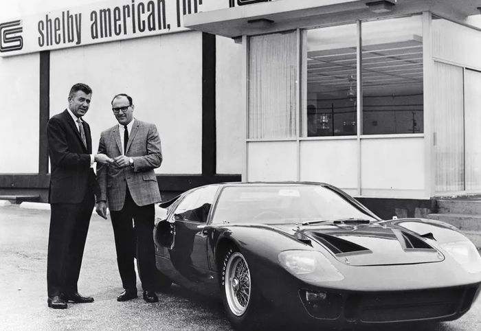 Ford GT40 MK II rancangan Caroll Shelby