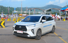 Boyong Titel Car of The Year 2026, Toyota Veloz Hybrid EV Buktikan Canggihnya Teknologi HEV Lokal