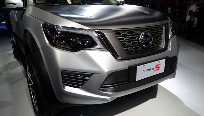 Tampilan gril, bumper Nissan Terra S Concept