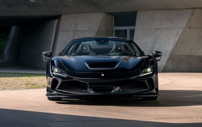 Tampilan depan modifikasi Ferrari F8 Spider garapan Novitec, Jerman