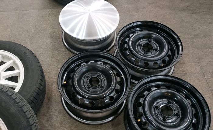 Kombinasi pelek kaleng dengan Mooneyes Wheel Discs