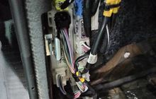 Sering Disepelekan, Ini Bahaya Soket Lampu Mobil Bekas Gosong Saat Mudik