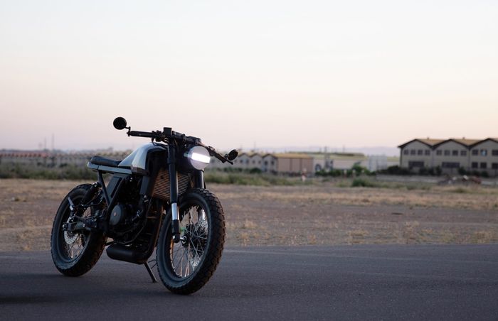 Cafe scrambler dari F.B. Mondial HPS 300