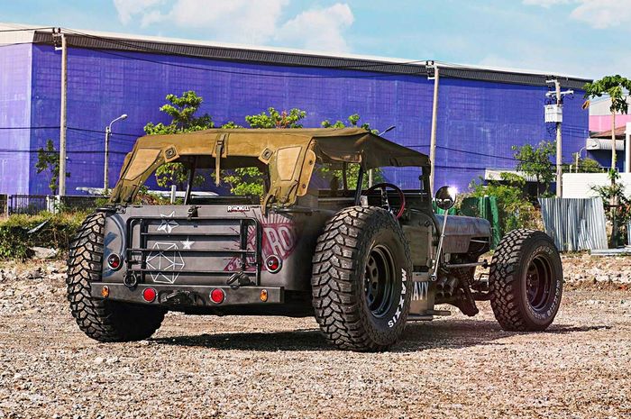 Jepp M38 ala bonsai dengan eksterior unik