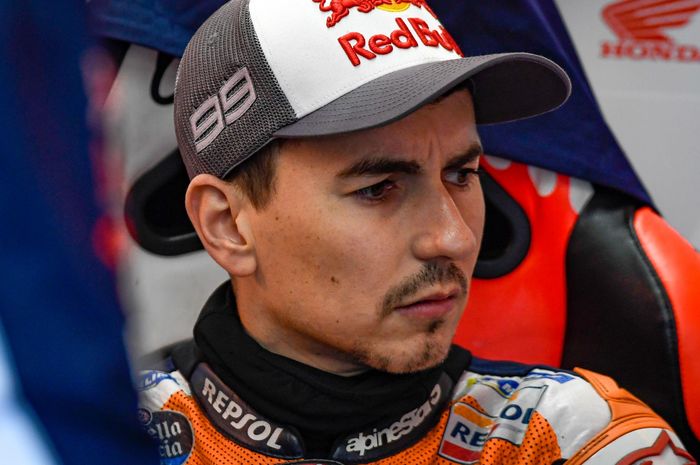 Pembalap Repsol Honda, Jorge Lorenzo kecewa dengan performanya karena masih kesulitan menaklukkan Honda RC213V saat balapan di MotoGP Australia