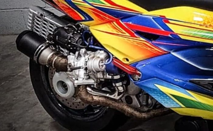Mesin Yamaha XMAX dipasangi turbo