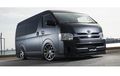 Toyota HiAce Lama Pakai Body Kit Wald, Jadi Sangar Berbaju Serba Hitam