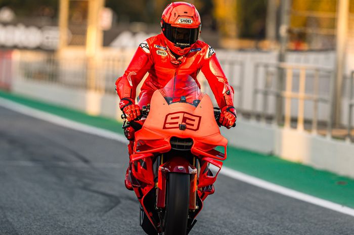 Marc Marquez berambisi kejar titel Valentino Rossi