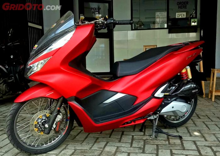 Modifikasi Honda PCX150 anti mainstream bikin penasaran