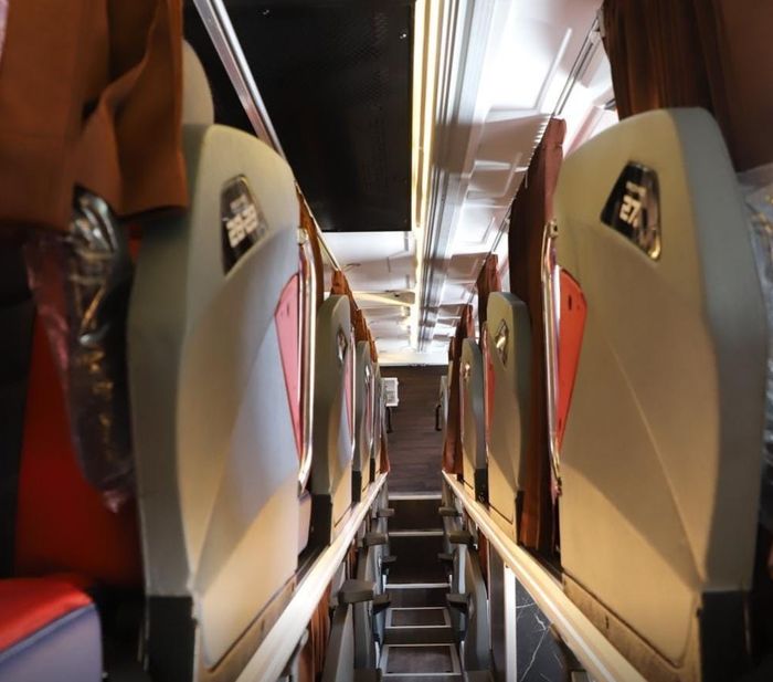 Interior bus baru PO Borlindo dengan nickname 'Vega'.